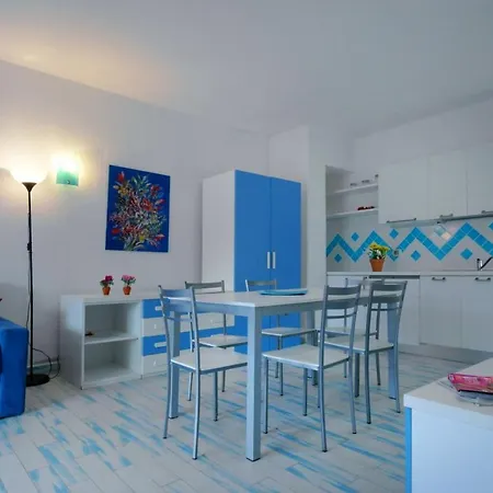 Rena Bianca House *